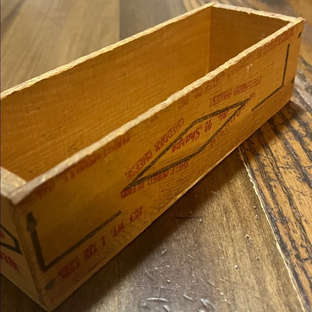Wooden Wisconsin cheese Storage Box with Red Accents